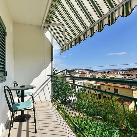 Apartment Vjeko Makarska
